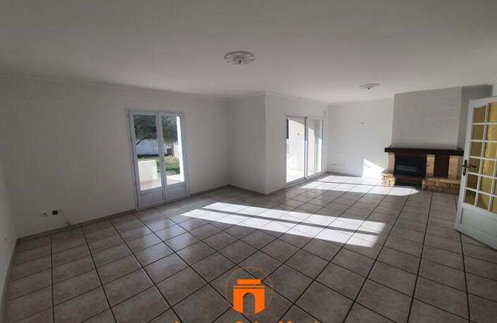 Villa — photo 3