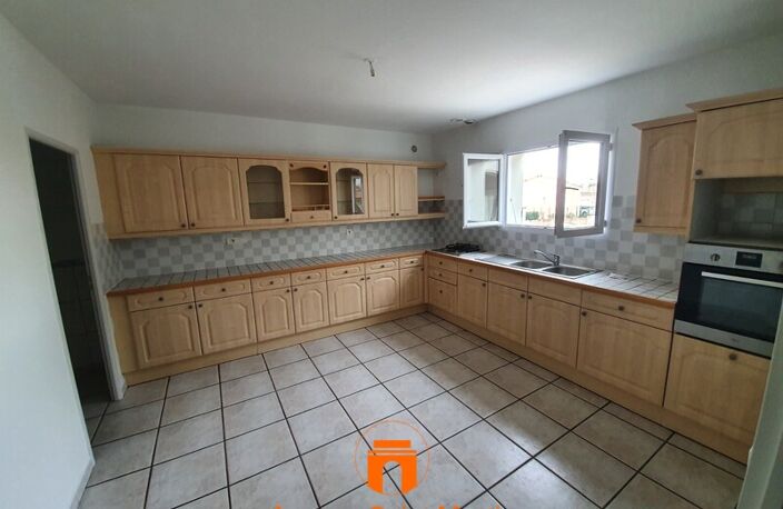 Villa — photo 4