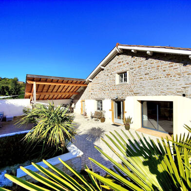 Maison 7 pièces 599000 €