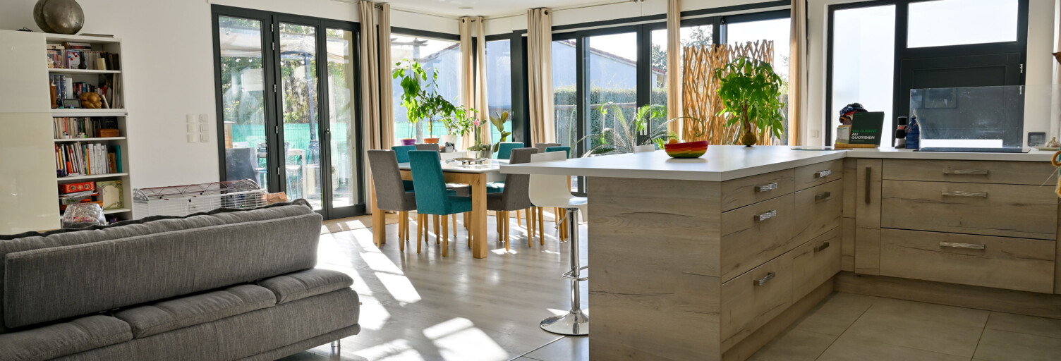 Maison 5 Pièces 147 m² à vendre à Saint-Genis-les-Ollières (69290)