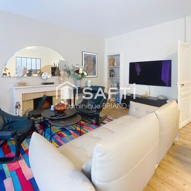 Appartement 4 pièces 263900 €