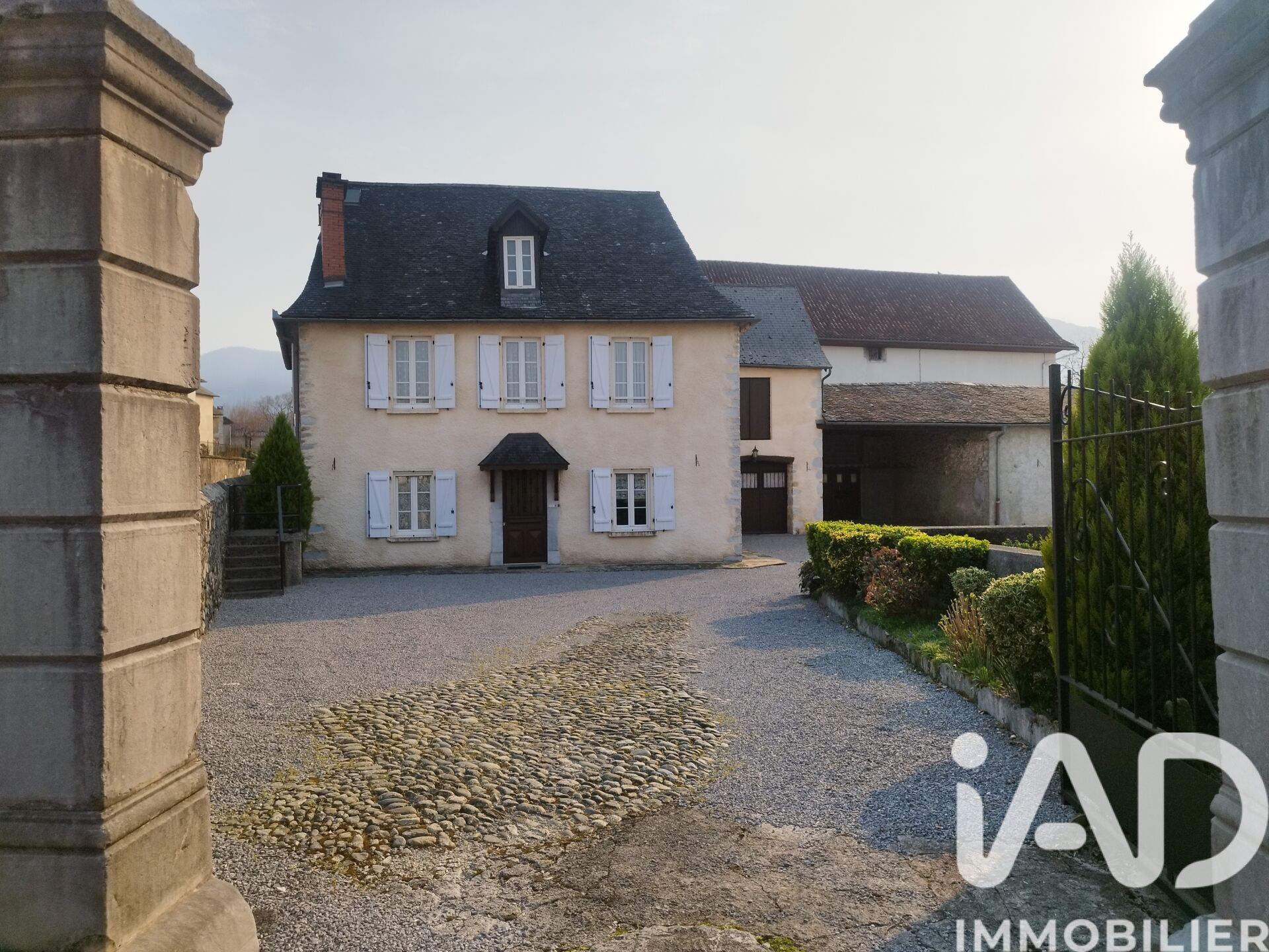 Buzy - 140m² - 6p. - 5ch.