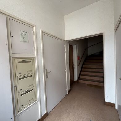 Immeuble  108600 €