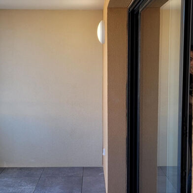 Appartement 4 pièces 329775 €