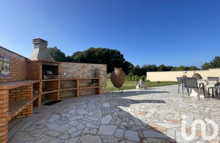 Vente Maison/villa 7 pièces — photo 2