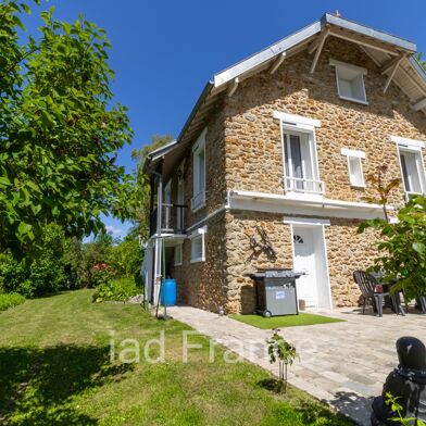 Maison 6 pièces 394000 €