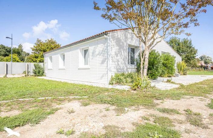 Vente maison 5 pièces 125 m² Yves (17340) — photo 2