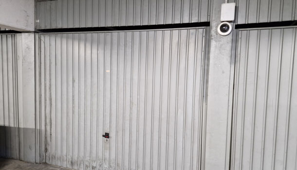 Parking  à louer Aubagne 13400