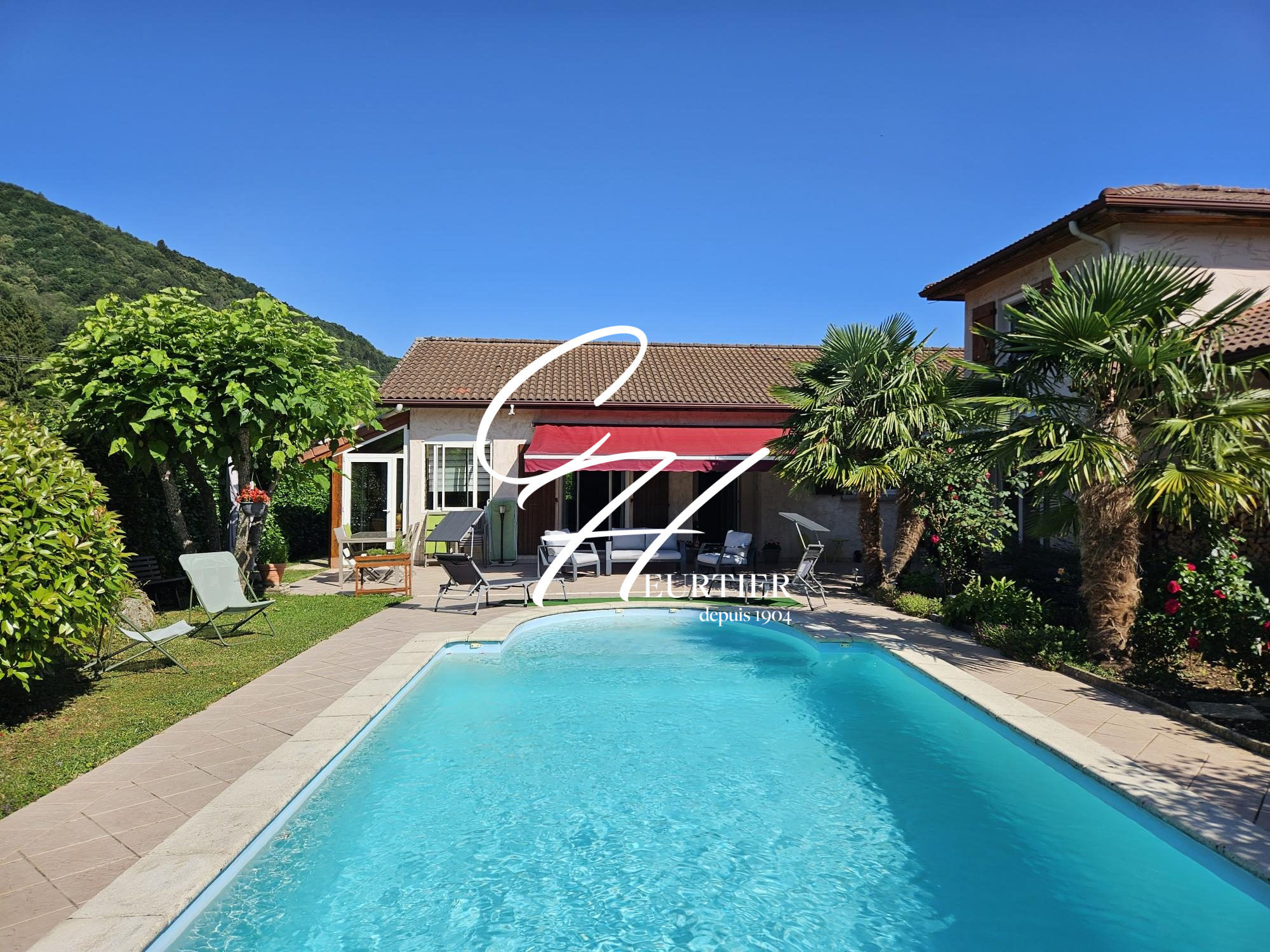 Villa / Maison  T7 à vendre Voiron 38500