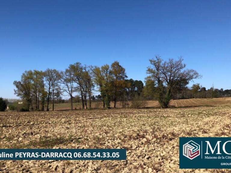 Terrain à bâtir à Momuy (40700) — photo 1