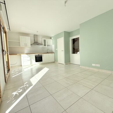 Appartement 3 pièces 233200 €