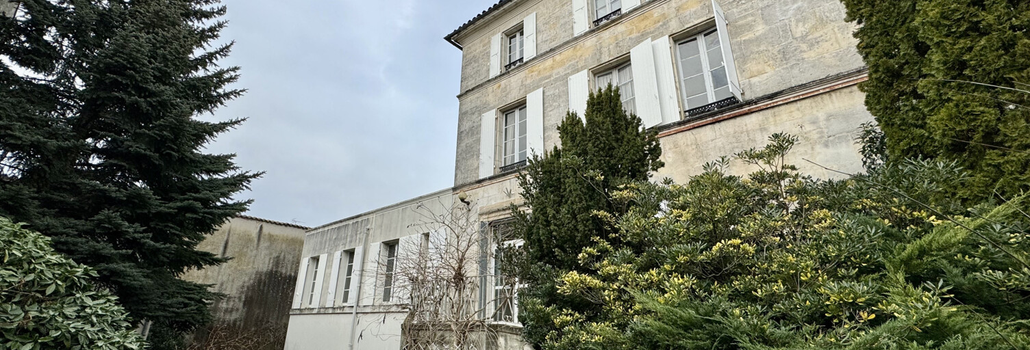 Maison 9 Pièces 290 m² à vendre à Jarnac (16200)