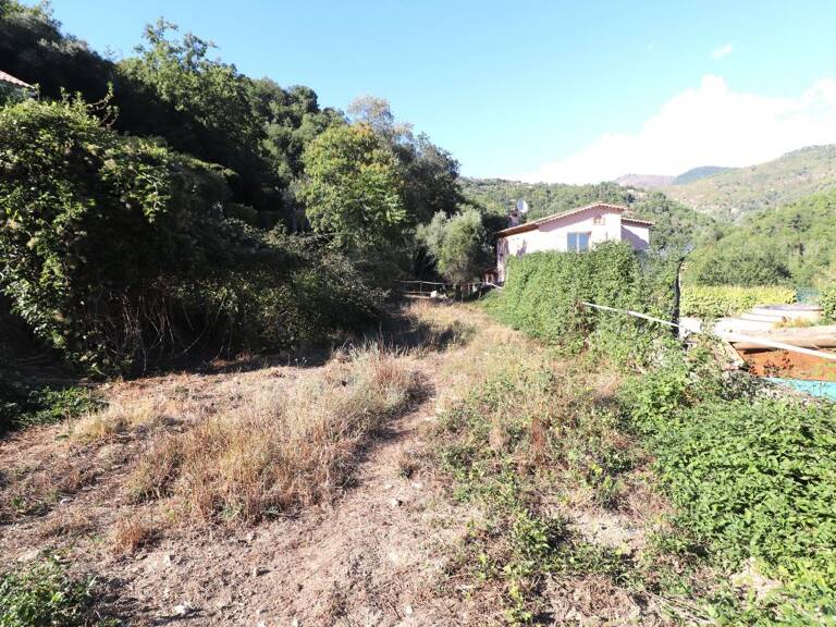 Terrain constructible à COARAZE 1685 M² — photo 1