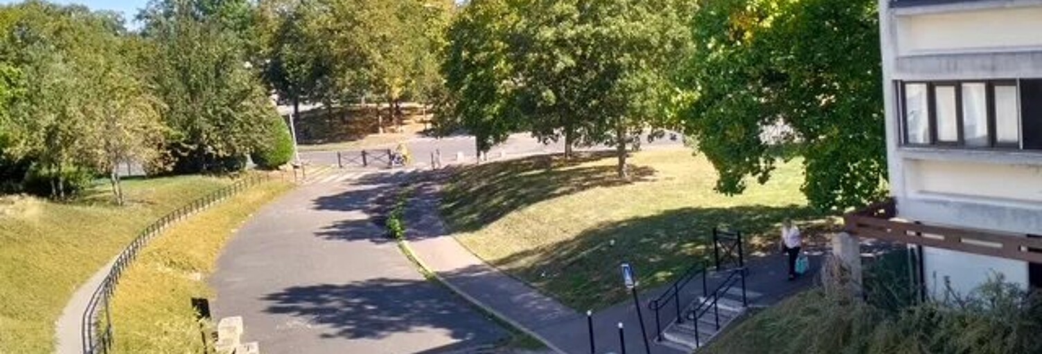 Appartement 2 Pièces 43 m² à vendre à Évry-Courcouronnes (91000)