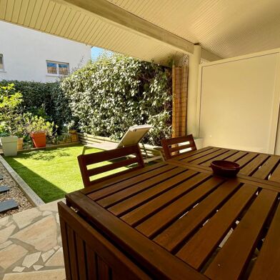 Appartement 3 pièces 328600 €