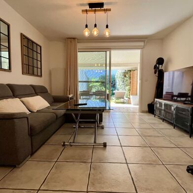 Appartement 3 pièces 299900 €