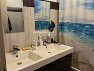 SIX FOURS APPARTEMENT T3 — photo 3