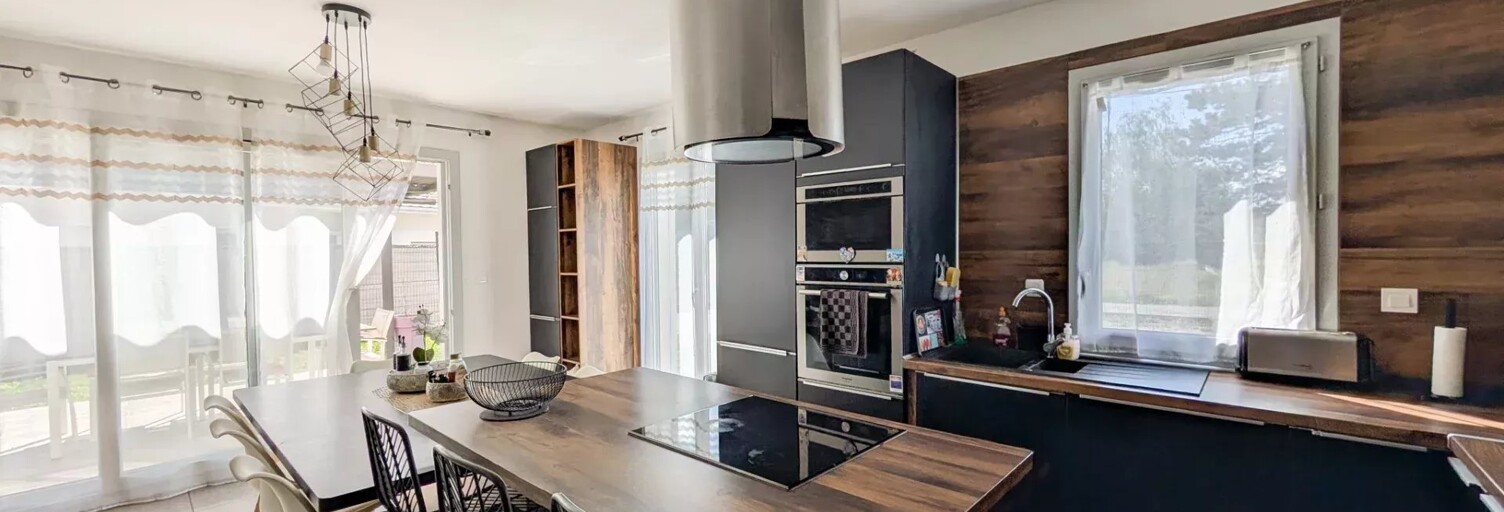 Maison 5 Pièces 100 m² à vendre à Vougy (74130)