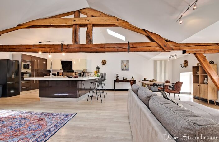 Dpt Charente Maritime (17), à vendre SAINT SAVINIEN immeuble — photo 4
