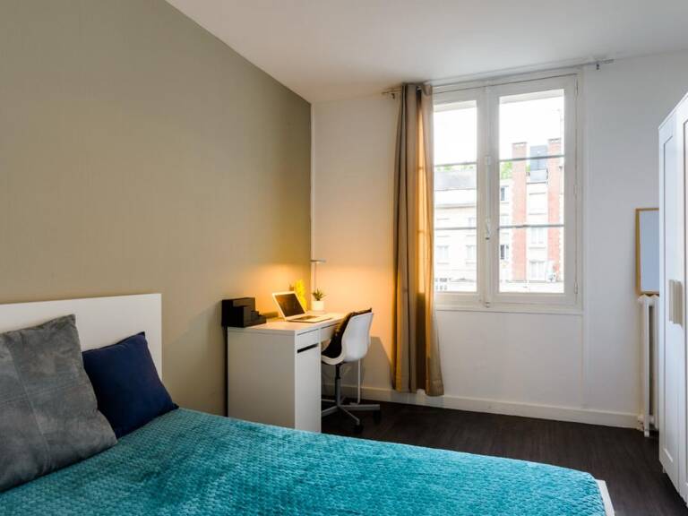 AURELE 3, mieux qu'un studio, une chambre meublée en colcoation avec services — photo 1