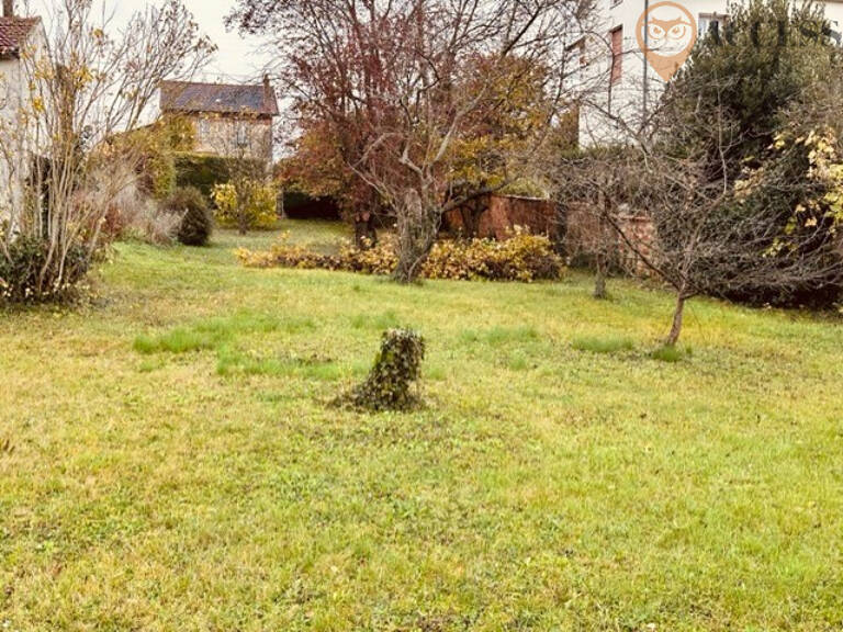 EZANVILLE - Terrain à bâtir non viabilisé de 864m2 — photo 1