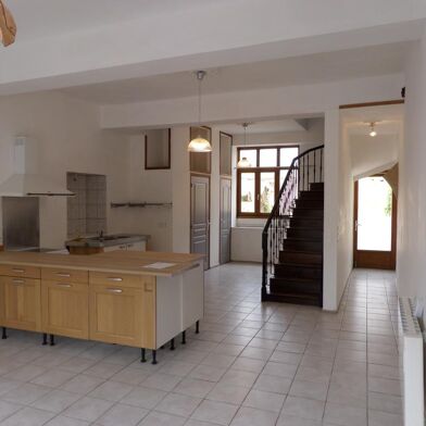 Maison 5 pièces 800 €