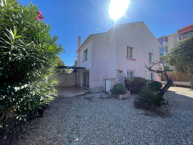 Mar vivo Les Sablettes - Proche Plage et commodités Maison Type 4 avec jardin — photo 1
