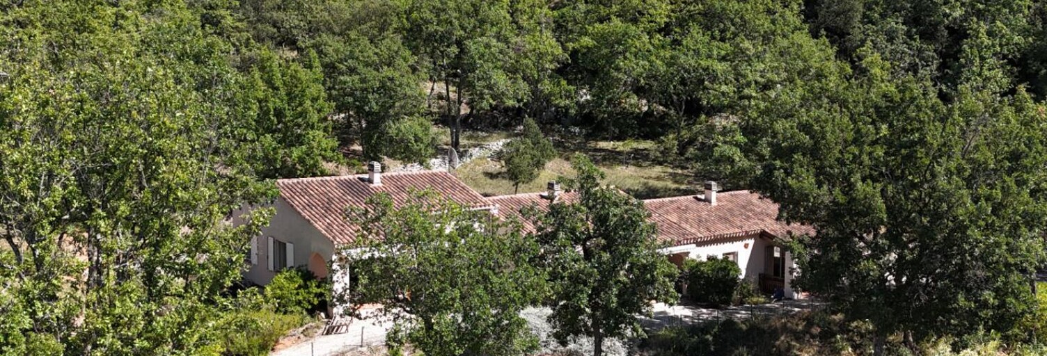 Maison 10 Pièces 210 m² à vendre à Esparron-de-Verdon (04800)