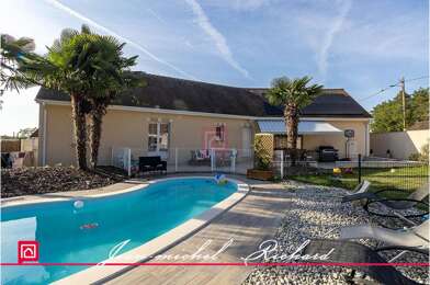 Maison 6 pièces 270900 €