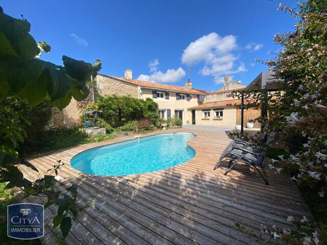 Maison 5 pièces 126 m² à Quinçay — photo du bien