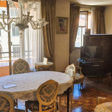 Appartement 5 pièces 279500 €