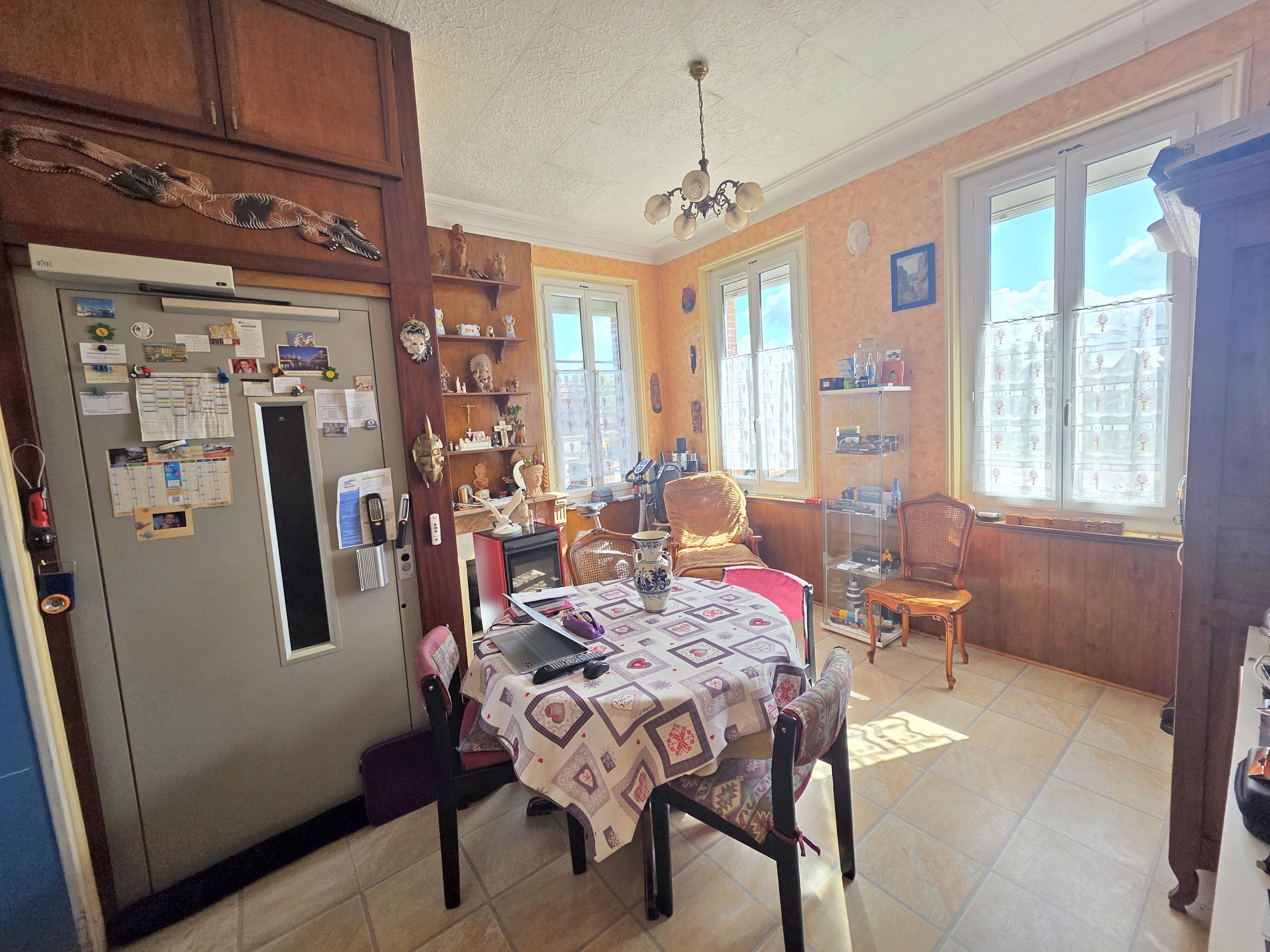 Photo Très proche Fécamp maison briques et silex avec 4 chambres à vendre image 3/4