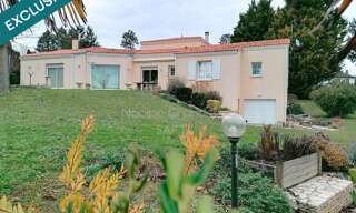 Maison 9 Pièces 259 m² à vendre à Barbezieux-Saint-Hilaire (16300)