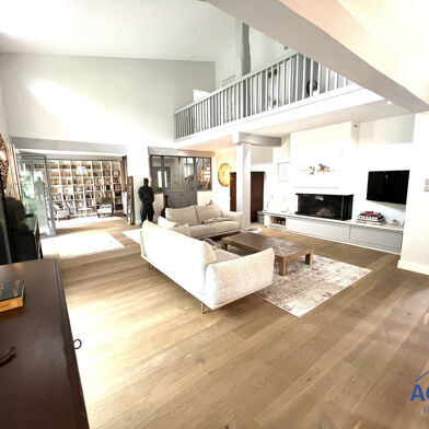 Maison 6 pièces 819000 €