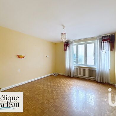 Appartement 4 pièces 167000 €