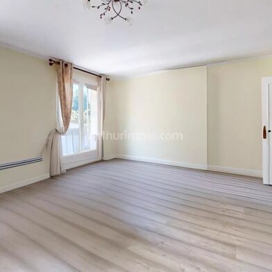 Appartement 4 pièces 140000 €