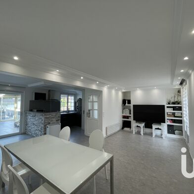 Maison 5 pièces 449000 €