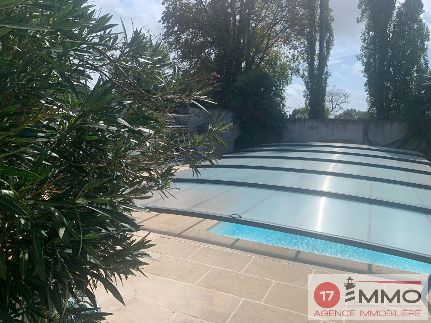 Villa / Maison  T6 à vendre Thairé 17290