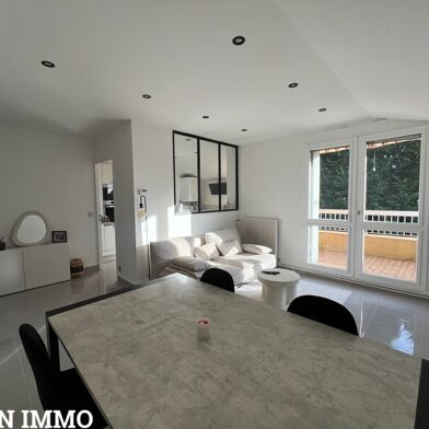 Appartement 4 pièces 219000 €