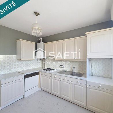 Appartement 3 pièces 145000 €