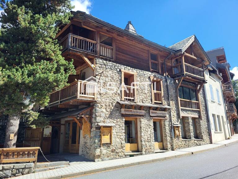 Maison 211 m2 avec local commercial — photo 1