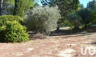 Terrain  1013 m² à vendre à Pierrevert (04860)