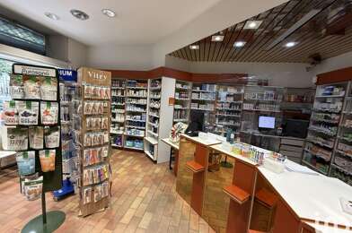 Commerce  300000 €