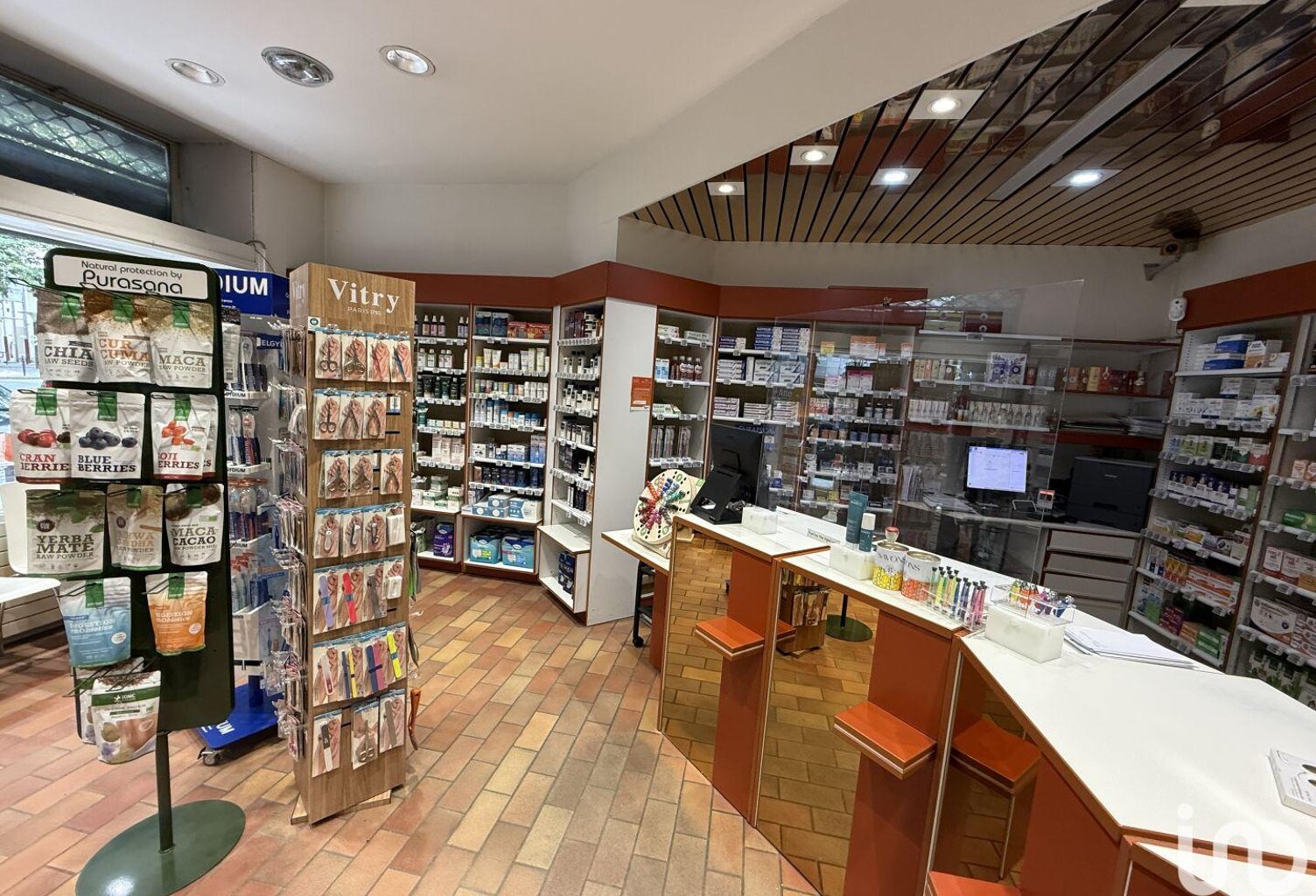 Vente Boutique/Local commercial 100 m&sup2; — photo 1