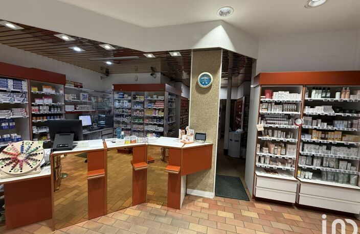Vente Boutique/Local commercial 100 m&sup2; — photo 2