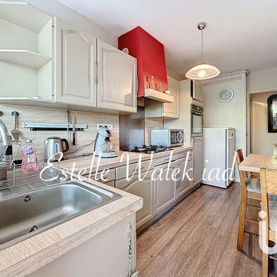 Appartement 4 pièces 142000 €