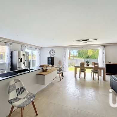 Maison 4 pièces 598000 €