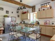 Maison en pierre de 8 pièces principales — photo 2