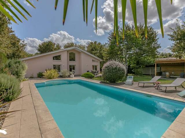 Villa de 7 pièces principales — photo du bien