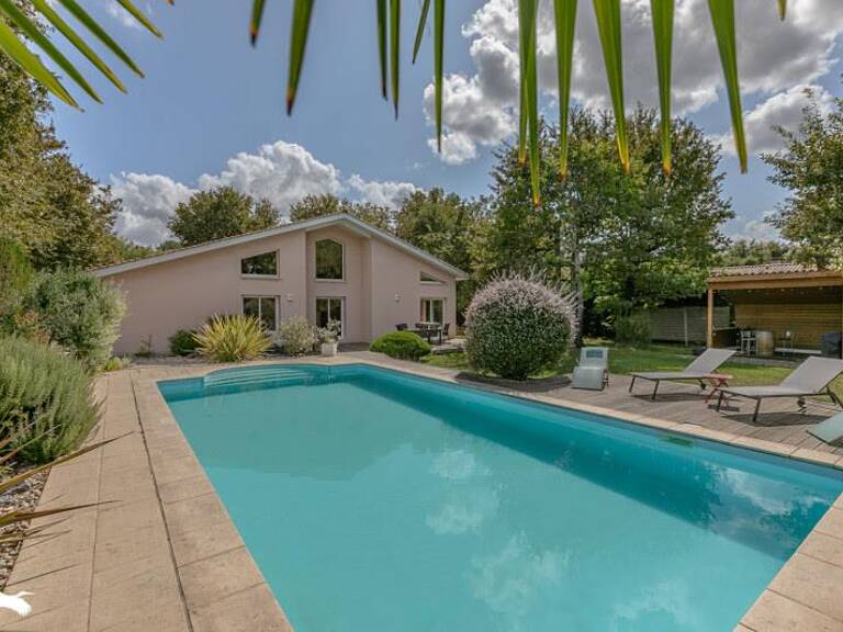 Villa de 7 pièces principales — photo 1
